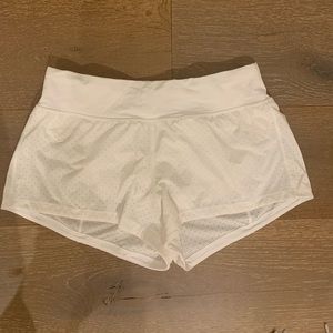 LULULEMON Speed Up Short in White
